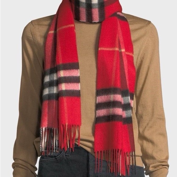Burberry authentic classic check cashmere scarf - Picture 7 of 9